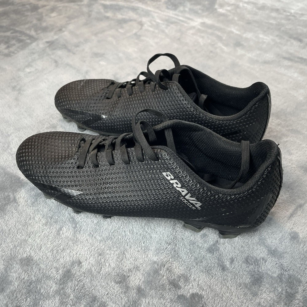 Brava Soccer Cleats Men's 7M Black